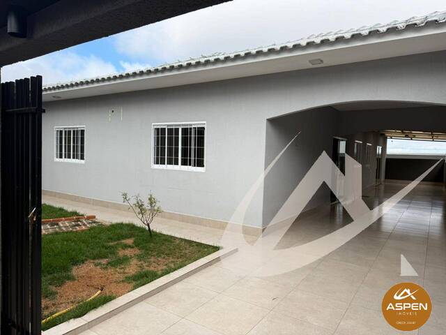 #3197 - Casa para Venda em Arapongas - PR - 3