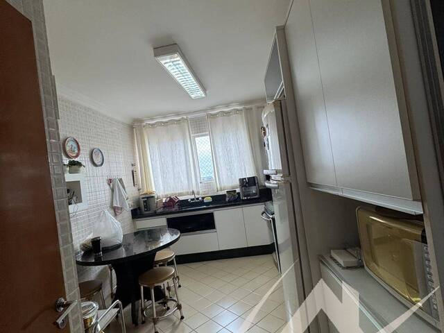 Apartamento para Venda em Arapongas - 2