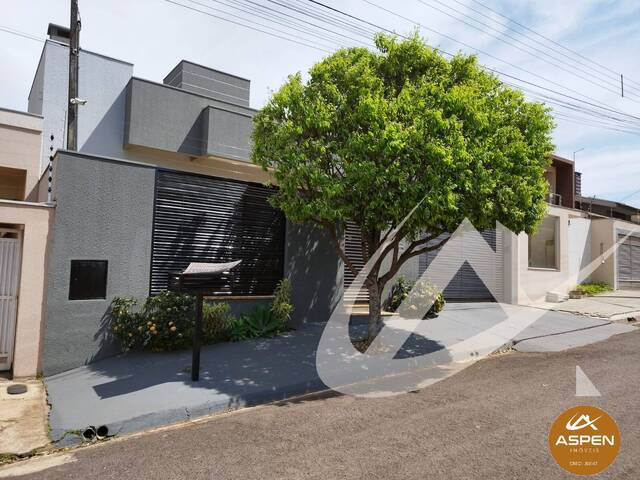 #3220 - Casa para Venda em Arapongas - PR - 2