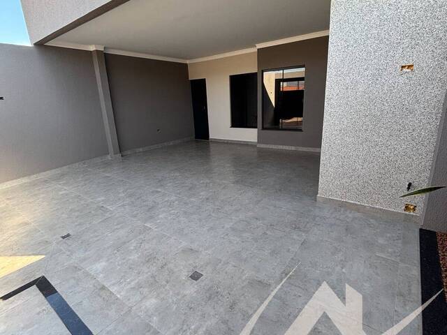 #3223 - Casa para Venda em Arapongas - PR - 2