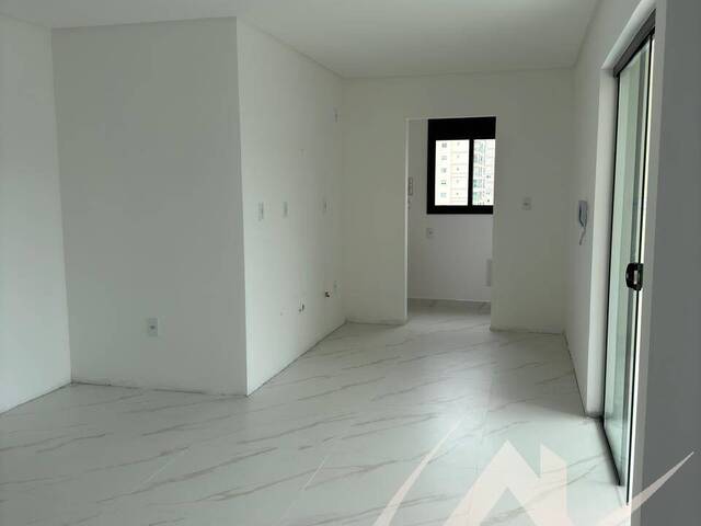 Apartamento para Venda em Itapema - 3