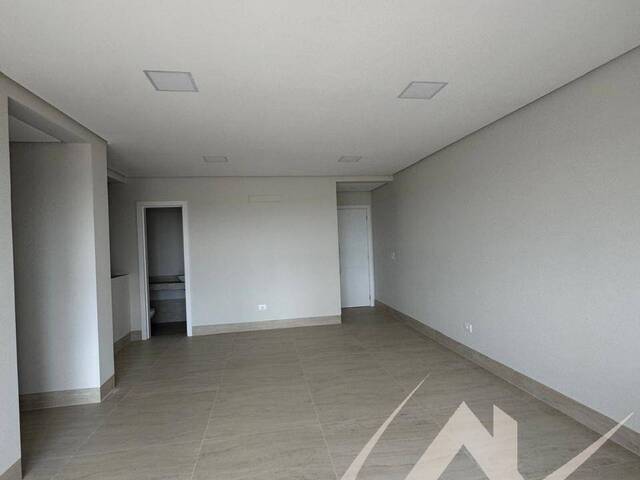 #3295 - Apartamento para Venda em Arapongas - PR - 2