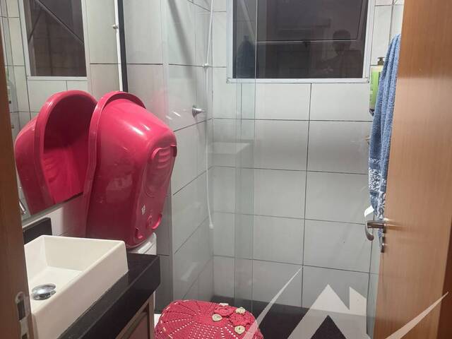 #3312 - Apartamento para Venda em Arapongas - PR - 2