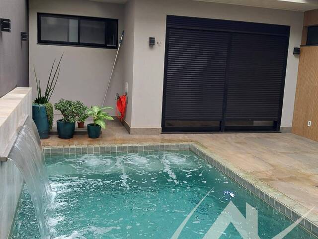 #3313 - Casa para Venda em Arapongas - PR - 1