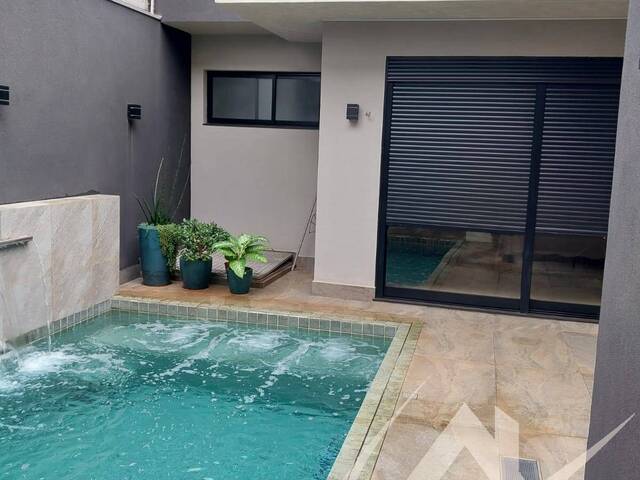 #3313 - Casa para Venda em Arapongas - PR - 2