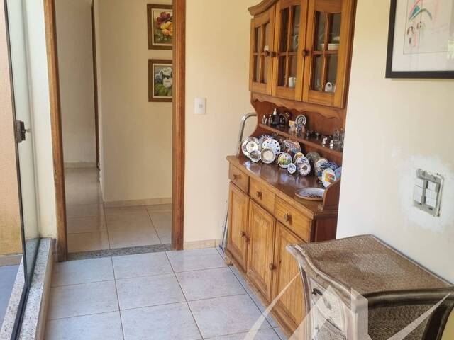 #3315 - Casa para Venda em Arapongas - PR - 3